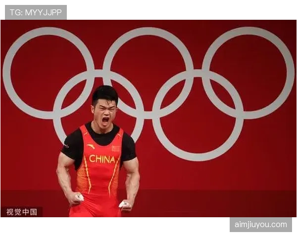 刷到石智勇家里视频，客厅像影厅、健身房比我租的房还大，我笑不出来