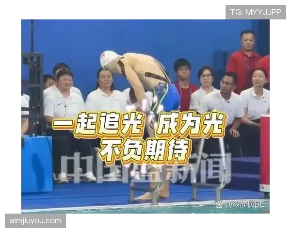 孙杨家泳池比我家还大，他训练完顺手洗个车？