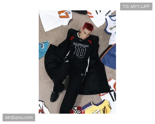 林书豪去菜市场的照片刷屏，我盯着他手上的表看了三分钟