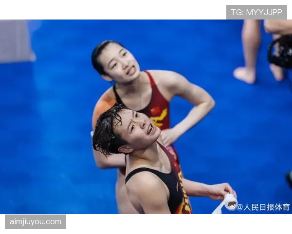 昌雅妮这么拼，家里月光都成“贵妇团”成员了？